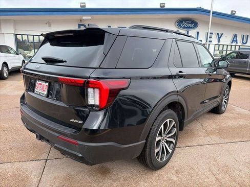 Used 2025 Ford Explorer ST-Line AWD/4WD image 7