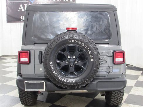 Used 2021 Jeep Wrangler Unlimited Sport image 7