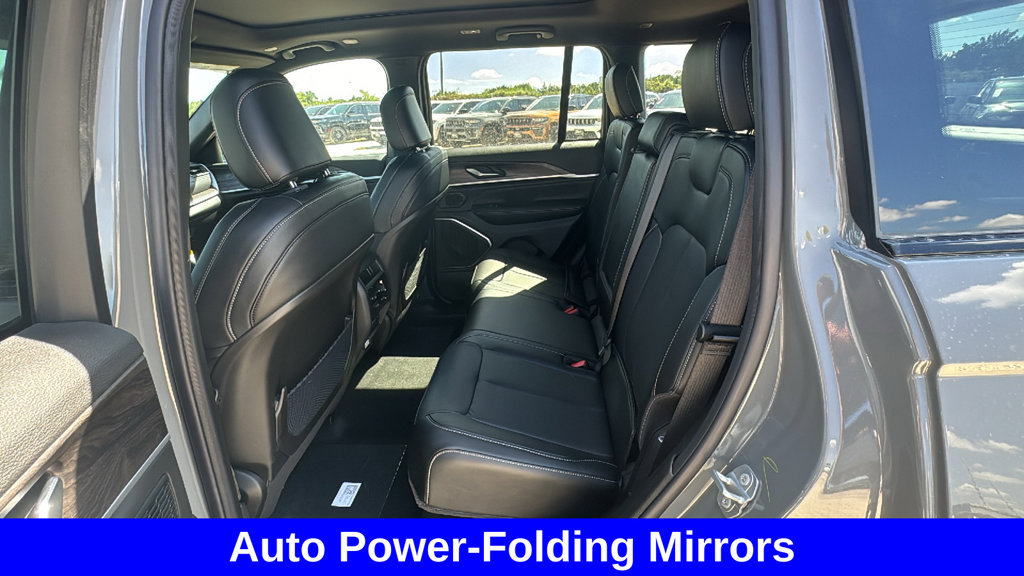 New 2027 Jeep Grand Cherokee Limited AWD/4WD image 15