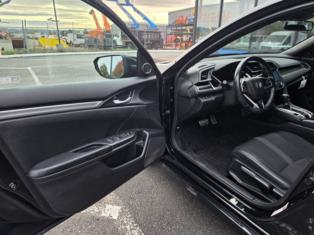Used 2020 Honda Civic Sport image 19