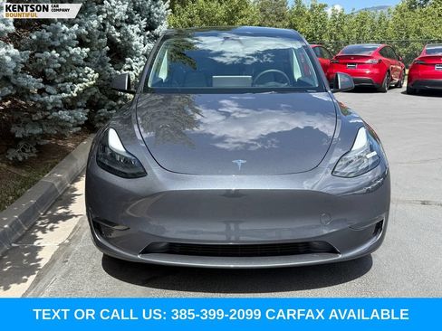 Used 2023 Tesla Model Y Long Range AWD/4WD image 2