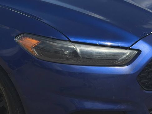 Used 2013 Ford Fusion SE FWD image 28
