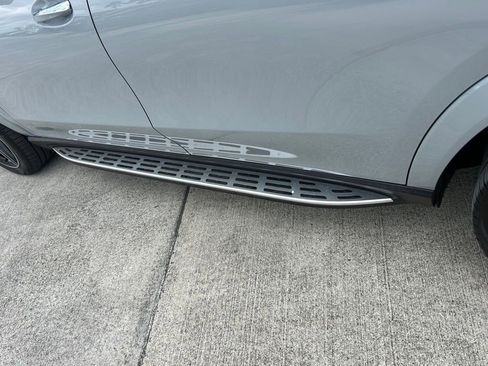 Used 2024 Mercedes-Benz GLS 450 4MATIC w/ AMG Line Exterior image 19