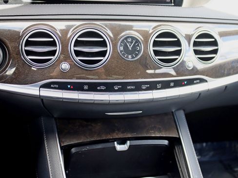 Used 2015 Mercedes-Benz S 550 4MATIC Sedan image 26