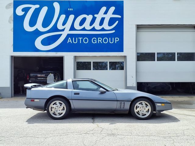 Used 1990 Chevrolet Corvette Coupe RWD image 14