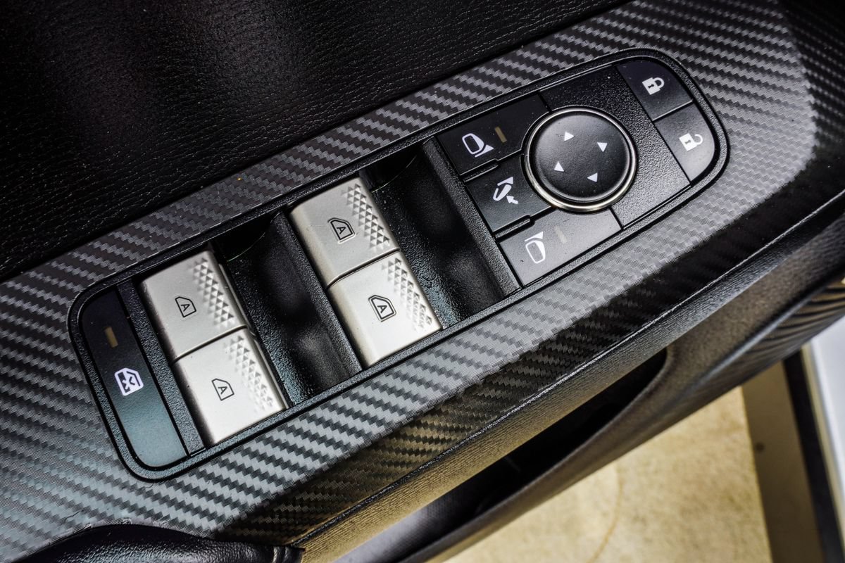 Used 2025 Mitsubishi Outlander SE AWD/4WD image 37