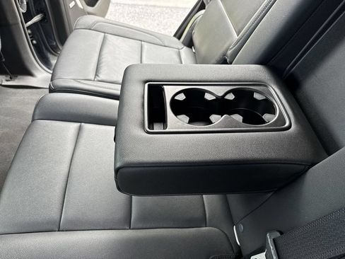 Used 2021 Chevrolet Tahoe LT AWD/4WD image 38