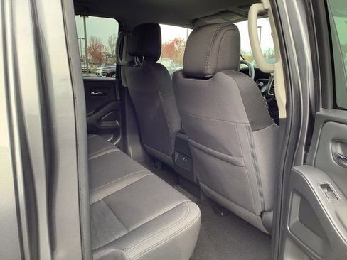 Used 2024 Nissan Frontier SV w/ Technology Package image 29