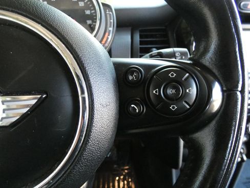 Used 2018 MINI Cooper 2-Door Hardtop FWD image 51