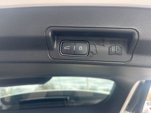 Used 2023 Ford Explorer XLT w/ Equipment Group 202A image 15