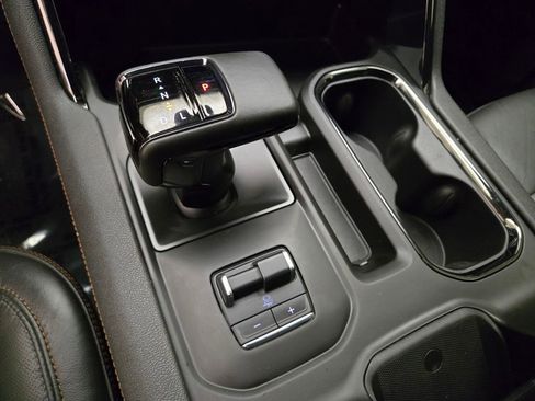 Used 2024 GMC Sierra 1500 AT4 w/ Technology Package AWD/4WD image 39