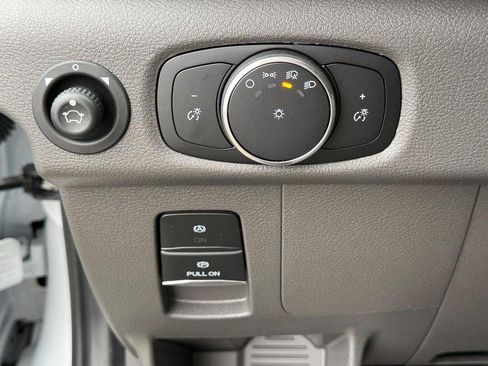 New 2026 Ford Transit 250 T-250 Med Rf 9150 GVWR RWD image 16