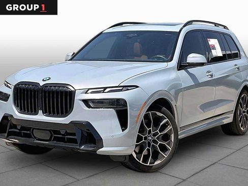 Used 2024 BMW X7 xDrive40i w/ M Sport Package AWD/4WD image 1