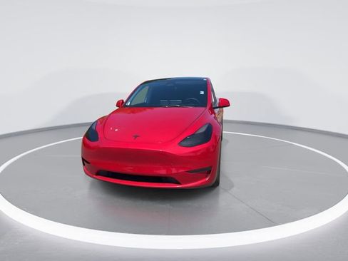 Used 2023 Tesla Model Y Performance AWD/4WD image 3