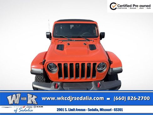 Used 2023 Jeep Wrangler Unlimited Rubicon w/ LED Lighting Group AWD/4WD image 17