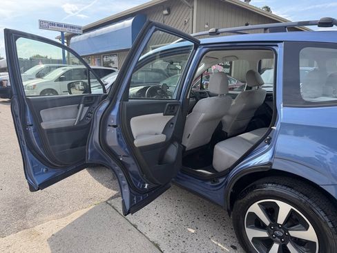 Used 2017 Subaru Forester 2.5i w/ Alloy Wheel Package AWD/4WD image 16