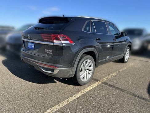 Used 2021 Volkswagen Atlas Cross Sport SE AWD/4WD image 3
