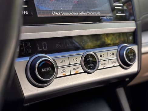 Used 2015 Subaru Legacy 2.5i Premium w/ Moonroof Package image 13