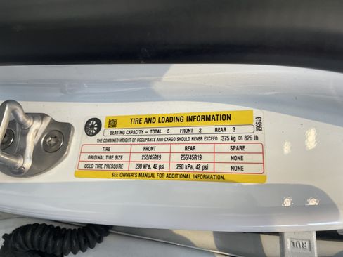 Used 2023 Tesla Model Y Long Range AWD/4WD image 38