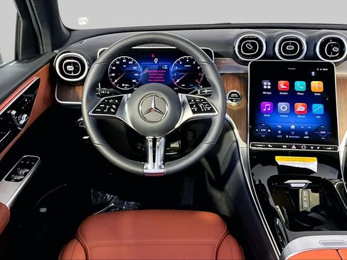 Certified 2026 Mercedes-Benz GLC 300 4MATIC image 6