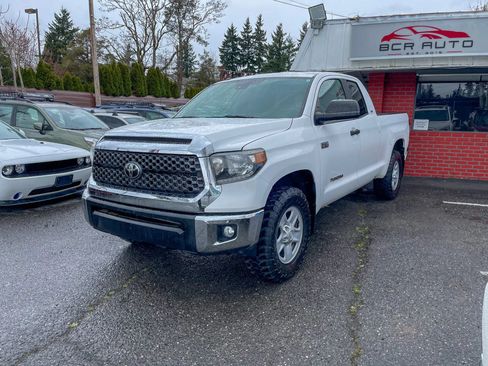 Used 2019 Toyota Tundra SR5 AWD/4WD image 1