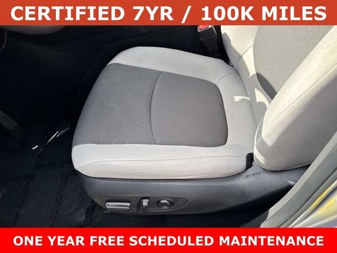 Used 2025 Toyota RAV4 XLE w/ Convenience Package FWD image 15