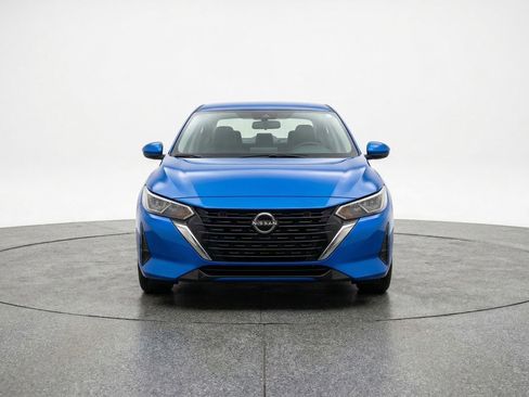 Used 2025 Nissan Sentra SV image 1