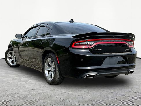 Used 2018 Dodge Charger SXT Plus RWD image 9