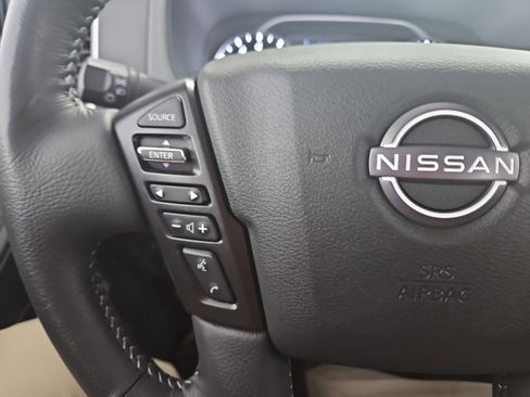 Used 2024 Nissan Frontier SV w/ SV Convenience Package image 14