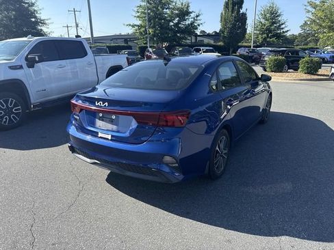 Used 2022 Kia Forte LXS FWD image 7