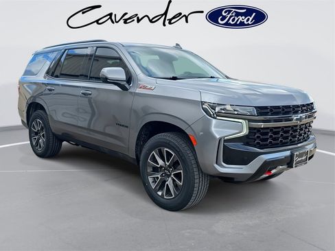 Used 2022 Chevrolet Tahoe Z71 w/ Z71 Off-Road Package image 3