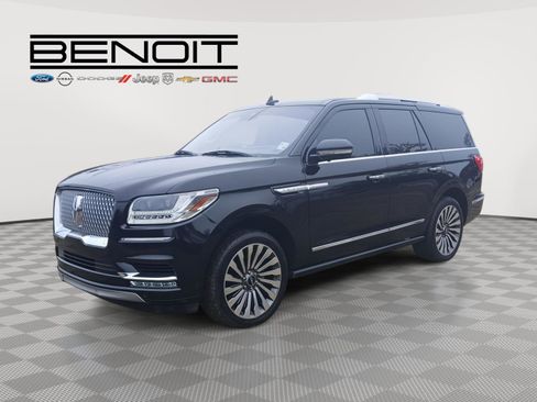 Used 2019 Lincoln Navigator Reserve image 1