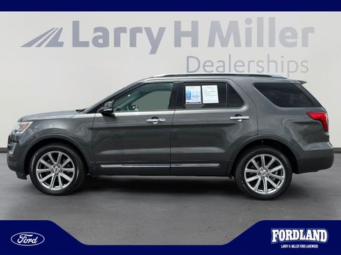 Used 2017 Ford Explorer Limited AWD/4WD image 2