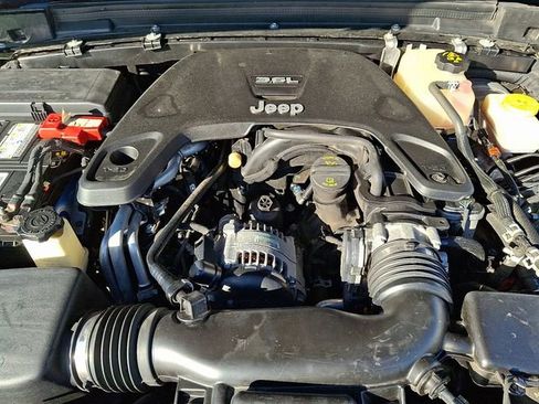 Used 2020 Jeep Wrangler Unlimited Sport image 29