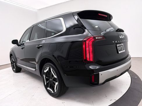 Used 2024 Kia Telluride S w/ S Sunroof Package FWD image 10