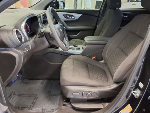 Used 2022 Chevrolet Blazer LT image 19