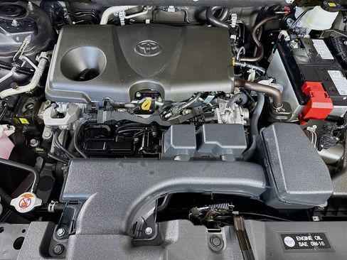 Used 2025 Toyota RAV4 LE FWD image 38