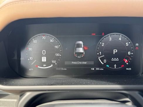 New 2026 Land Rover Defender 110 X-Dynamic SE AWD/4WD image 25