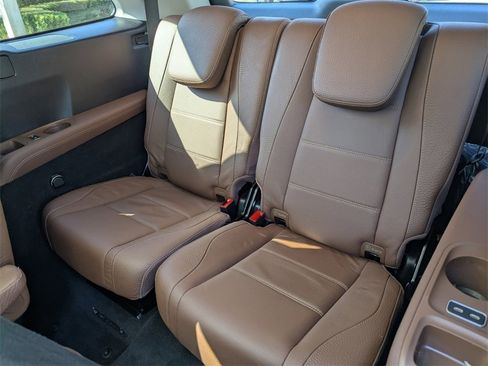 Used 2024 Mercedes-Benz GLS 450 4MATIC image 17