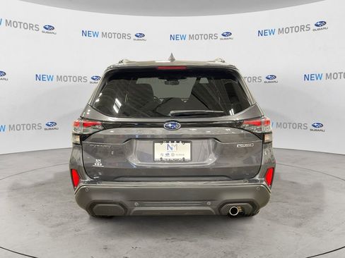 Used 2025 Subaru Forester Touring image 4