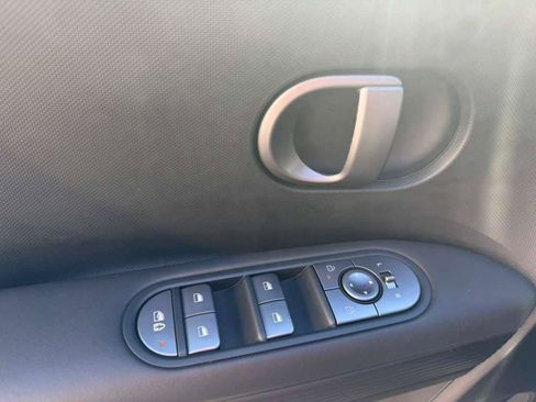 Certified 2025 Hyundai Ioniq 5 SE RWD image 13