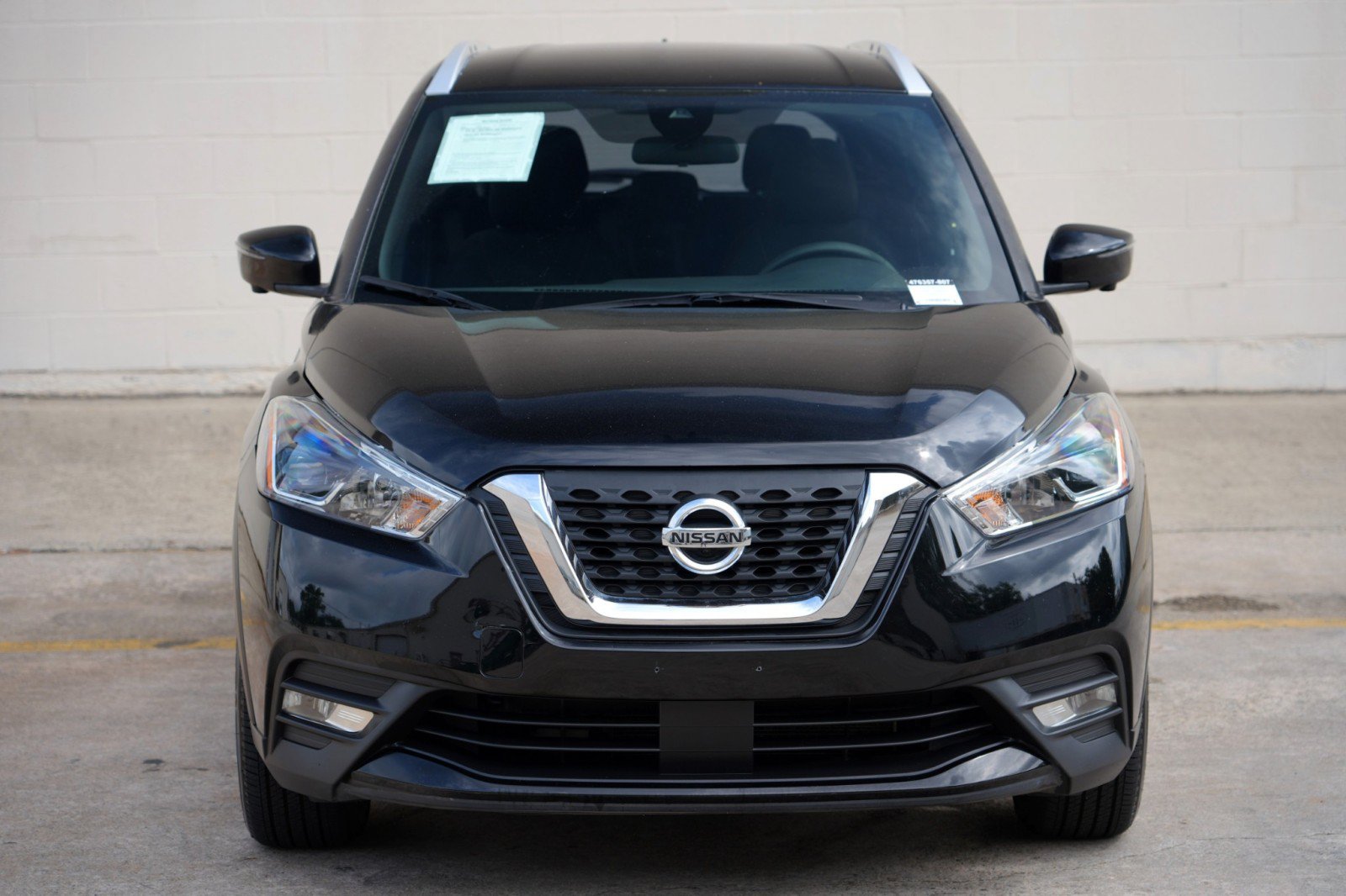 Used 2020 Nissan Kicks SR FWD image 37