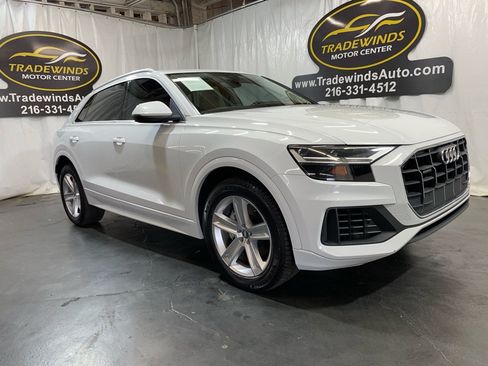 Used 2019 Audi Q8 Premium w/ Convenience Package AWD/4WD image 10