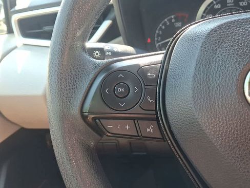 Used 2021 Toyota Corolla LE w/ Carpet Mat Package (TMS) FWD image 17