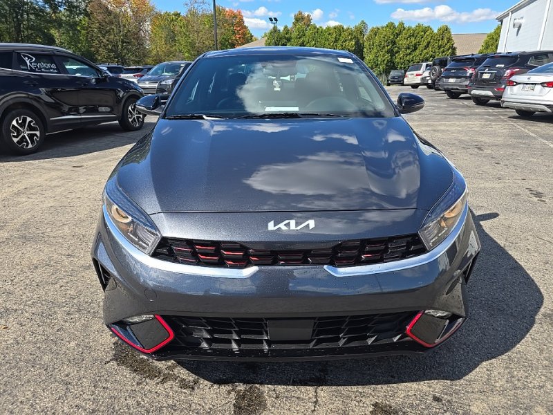 Used 2024 Kia Forte GT-Line FWD image 2