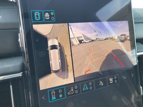 New 2026 GMC Yukon XL Denali w/ Denali Reserve Package image 17