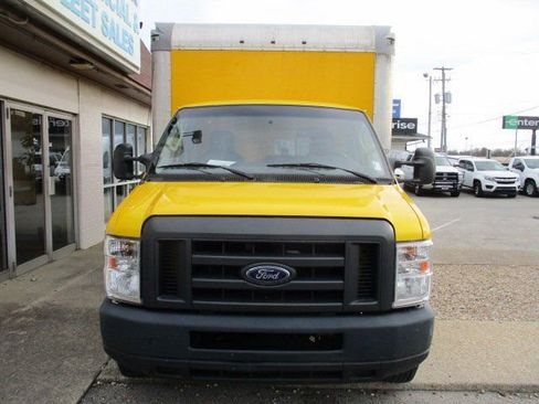 Used 2019 Ford E-350 and Econoline 350 Super Duty image 2