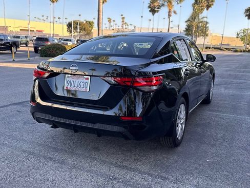 Certified 2025 Nissan Sentra S FWD image 8