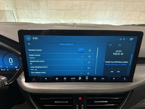 New 2026 Ford Escape SE w/ PHEV Premium Package image 32