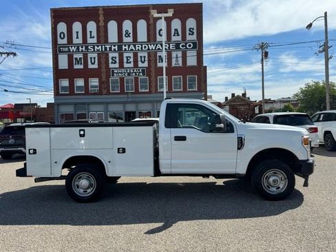 Used 2022 Ford F250 XL w/ Power Equipment Group AWD/4WD image 5